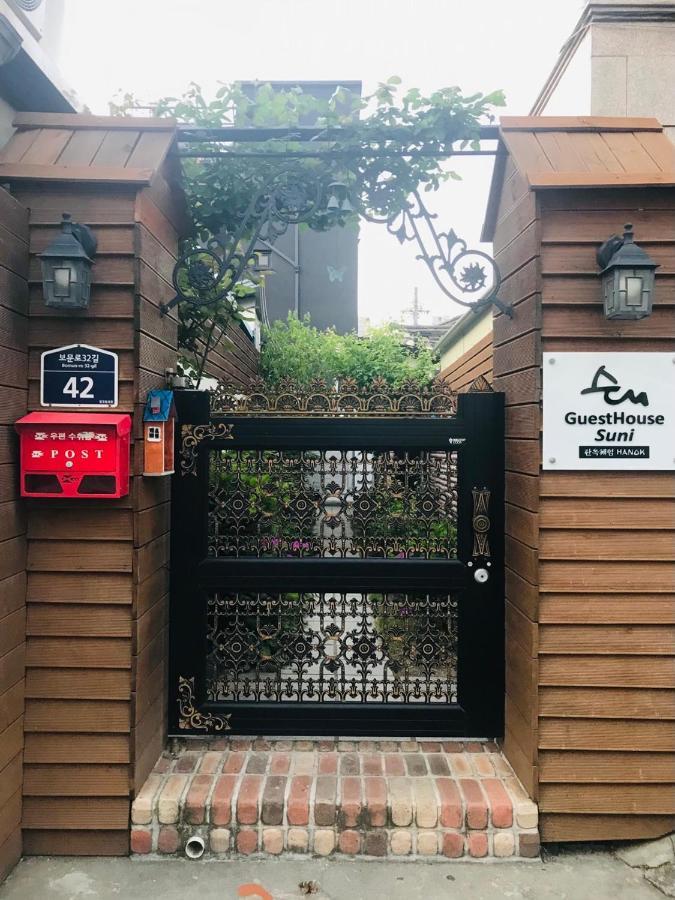 Hanok Guesthouse Suni Seoul Bagian luar foto