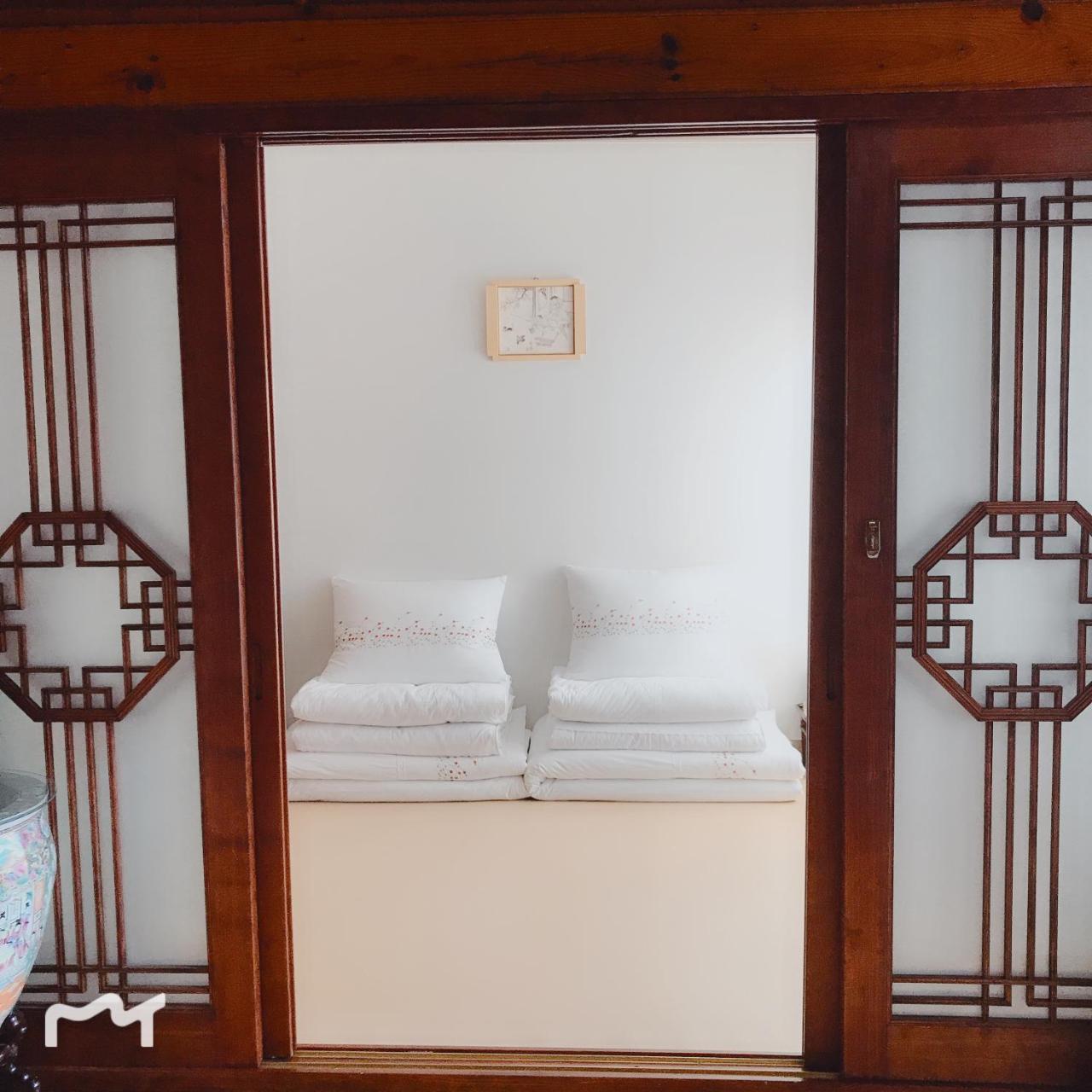 Hanok Guesthouse Suni Seoul Bagian luar foto